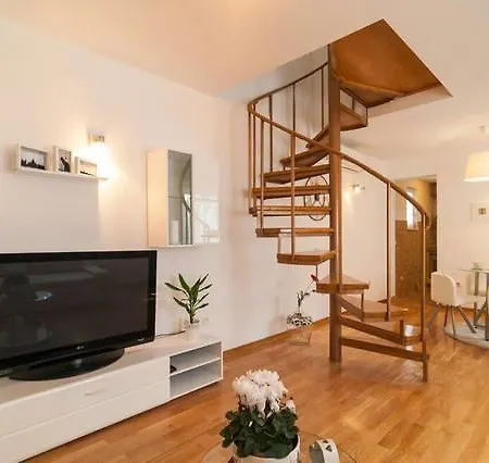 New Sunny House In Old Town * Split